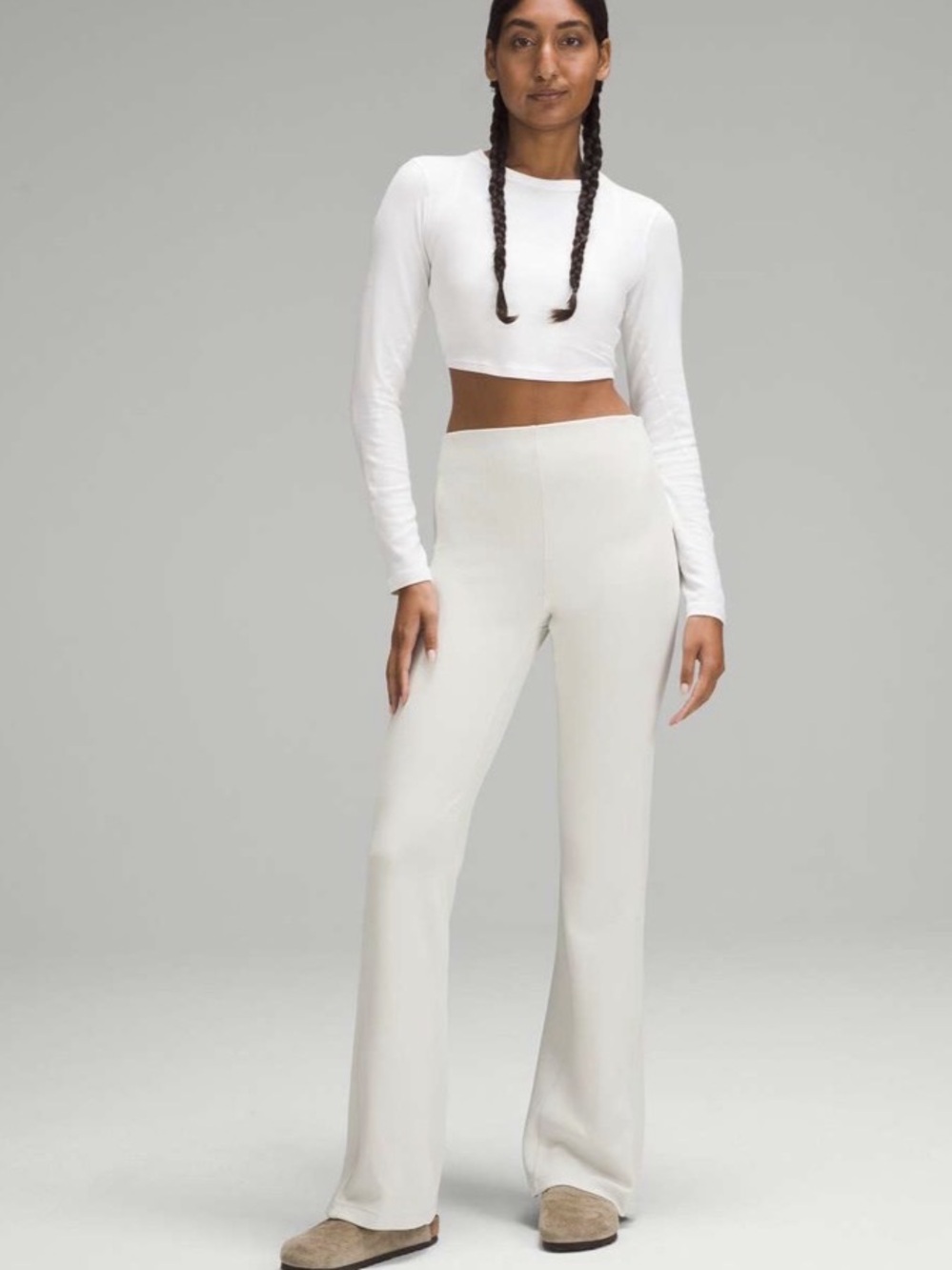 LULULEMON • Brushed Softstreme Ribbed Zip Flared Pant 32.5"
Bone size 4 W5EUBS